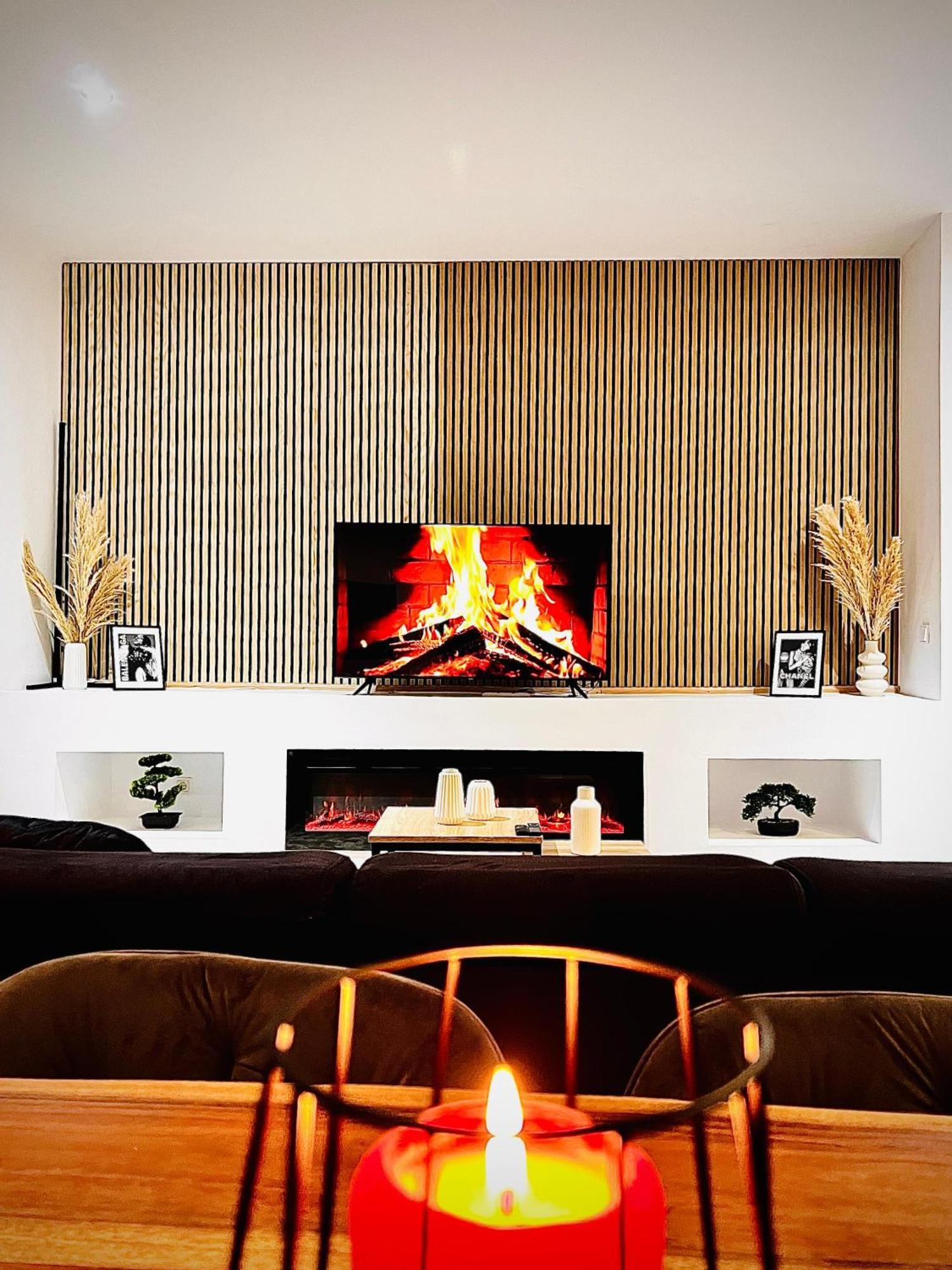 Modern Apartment *